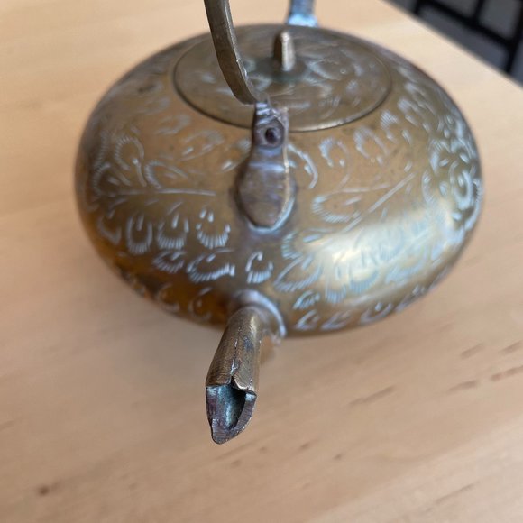 Vintage brass teapot - Picture 5 of 7